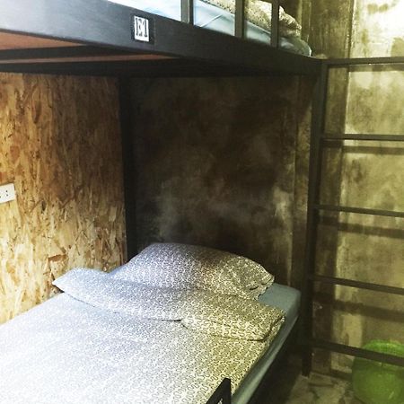 Hometown Hostel Szamutszongkhram Kültér fotó