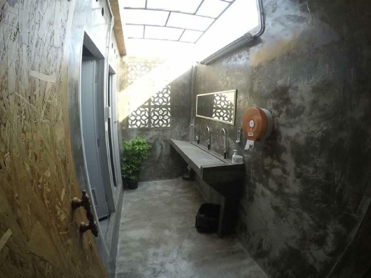 Hometown Hostel Szamutszongkhram Kültér fotó